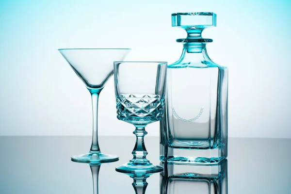 Kristal Kupalar ve Şişe