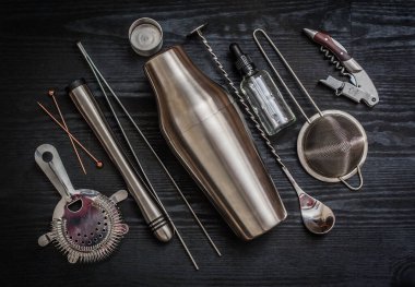 Ev yapımı kokteyl tabakları.