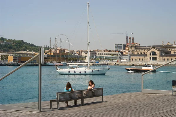Descansando en el Puerto de Barcelona