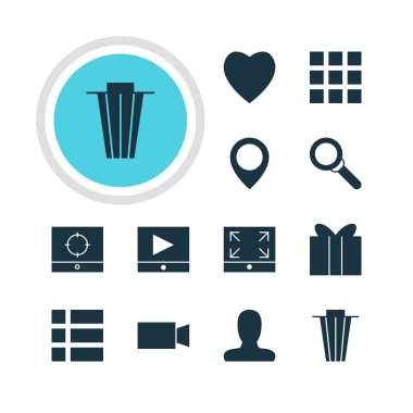 12 Internet simgeler vektör Illustration. Aşk, çöp, düzenlenebilir Pack en üst düzeye çıkarmak ve diğer öğeleri.