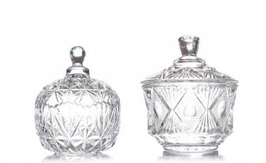 mutfak için Züccaciye Mağazaları, beyaz bir arka plan retro eski belirlemek.. 