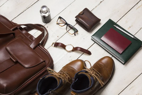 Herrenbekleidung und Accessoires. Hipster-Konzept — Stockfoto