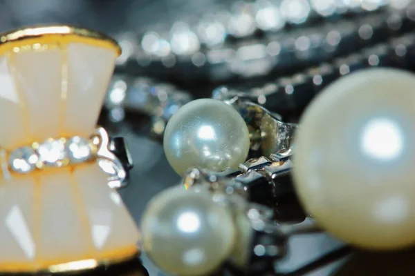 Beautiful Pearl Earrings Woman Macro Background — Stock Photo, Image