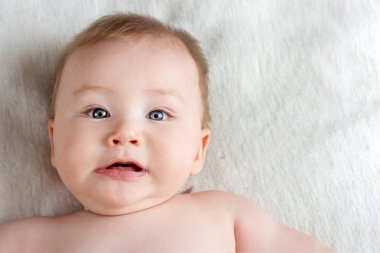 Bebek korkuyor şaşırttı