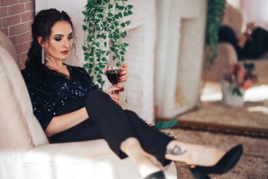 Zarafet kadınların gücüdür.