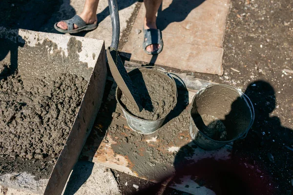Work Cement Mortar Pouring Cement Mortar Wall Foundation Floor — Stock Photo, Image