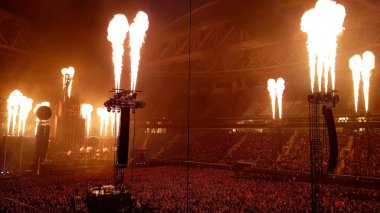 Rammstein, Saint Petersburg 2019, Sonne