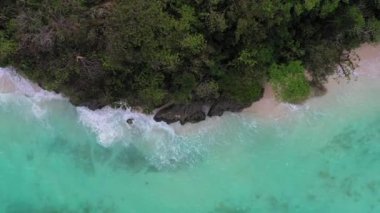 Boracay adası Puka Sahili