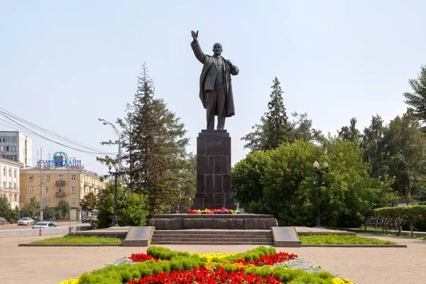 Irkutsk Rússia Julho 2018 Estátua Bronze Lady Justice Topo Entrada — Fotografia de Stock