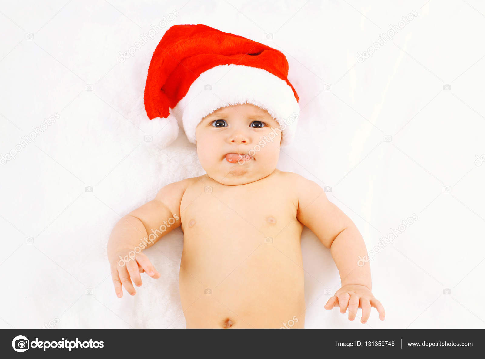 Kerstmis En Familie Concept - Schattige Grappige Baby In Rode Kerstmuts ⬇  Stockfoto, Rechtenvrije Foto Door © Rohappy #131359748