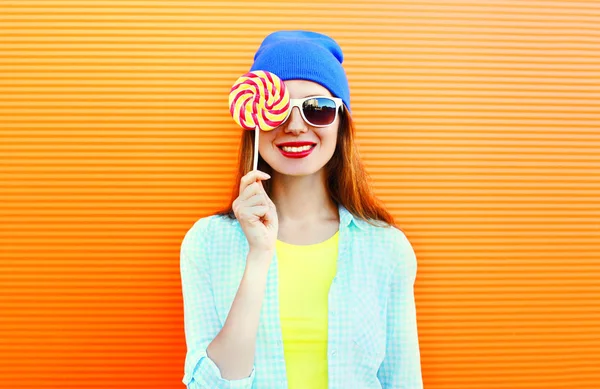 Fashion portrait happy smiling young woman is closes her eye wit — Stock Photo, Image