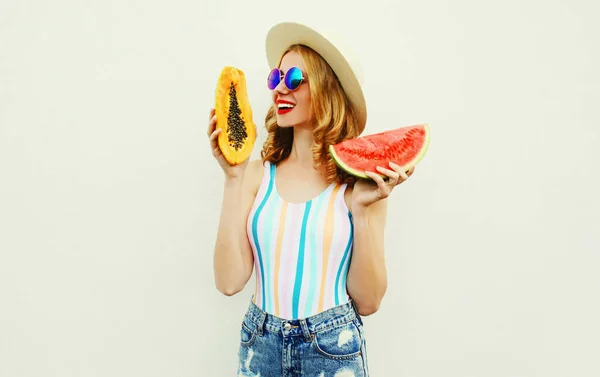 Sommer Porträt Attraktive Lächelnde Frau Mit Scheibe Wassermelone Und Papaya — Stockfoto