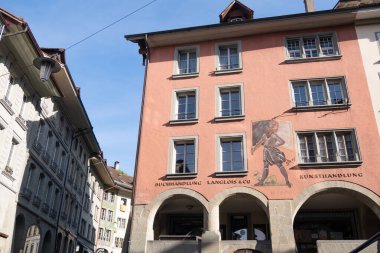 Burgdorf, İsviçre - 9 Mayıs 2020: İsviçre 'nin Bern kantonundaki Burgdorf Eski Kasabası