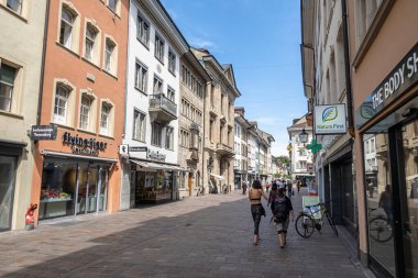 Winterthur, İsviçre - 7 Mayıs 2020: İsviçre 'nin en büyük altıncı şehri olan tarihi Winterthur kasabasından bir görüntü