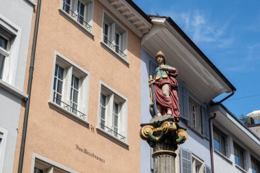 Winterthur, İsviçre - 7 Mayıs 2020: İsviçre 'nin en büyük altıncı şehri olan tarihi Winterthur kasabasından bir görüntü