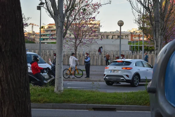 バルセロナ スペイン 2020年5月11日 コロナウイルスのためにタラゴナと呼ばれる警報段階での警察の制御 — ストック写真