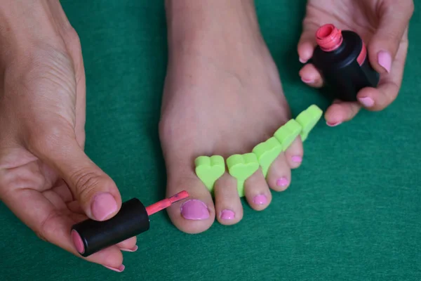 Woman Having Pedicure Putting Pink Nail Polish Her Foot — Stock Photo, Image
