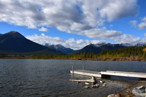 Banff, Jasper ve Lake Louise Kanada 'daki ulusal parklar.