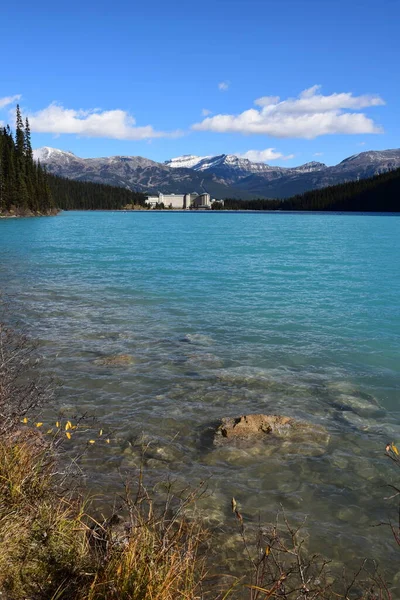 Banff, Jasper ve Lake Louise Kanada 'daki ulusal parklar.