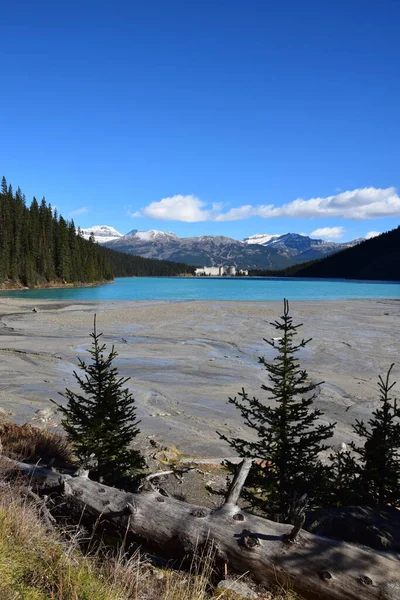 Banff, Jasper ve Lake Louise Kanada 'daki ulusal parklar.