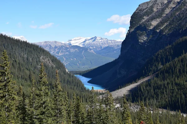 Banff, Jasper ve Lake Louise Kanada 'daki ulusal parklar.