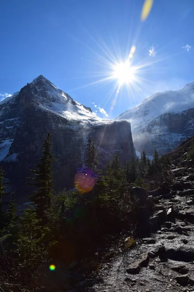 Banff, Jasper ve Lake Louise Kanada 'daki ulusal parklar.