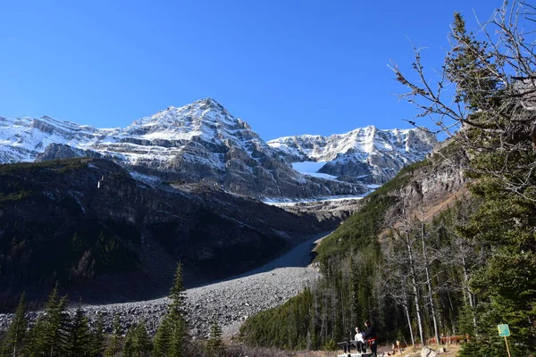 Jasper, Banff ve Lake Louise Kanada 'daki ulusal parklar.
