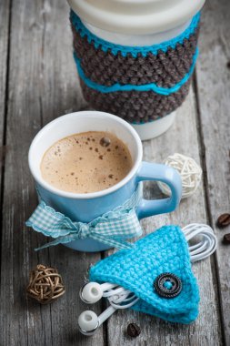 Örme kulaklıkları tutucu kordon