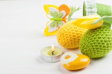 Yeşil Sarı Paskalya yumurta tığ işi