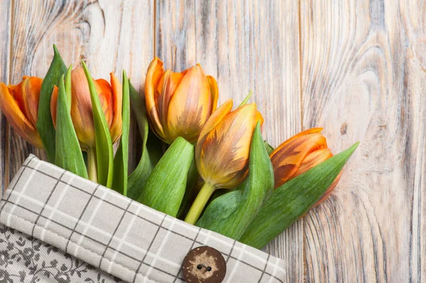 Kompozycja wiosna z orange tulipany — Zdjęcie stockowe
