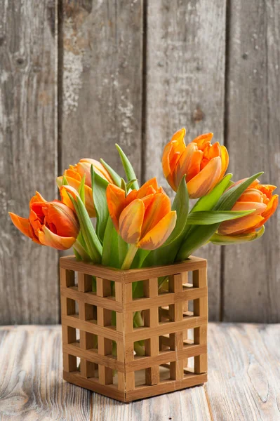 Ramo de tulipanes naranjas —  Fotos de Stock