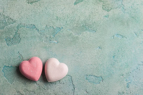 Bombes de bain rose en forme de coeur — Photo