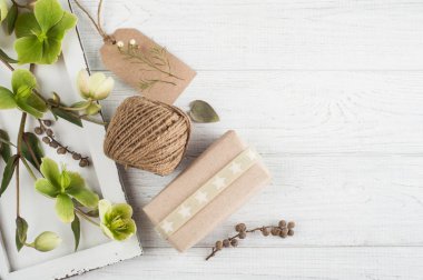 hediye kutuları etiketi ile 