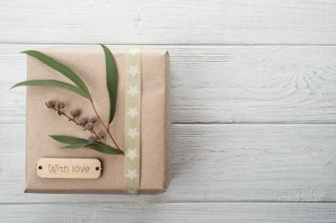 Etiket aşk ile hediye kutuları