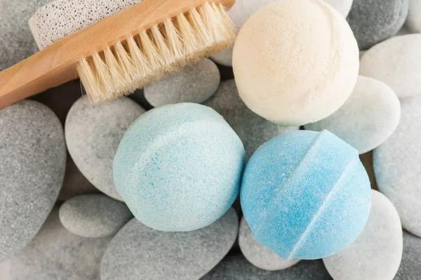 Spa composition with brush and bath bombs — Stock Photo, Image