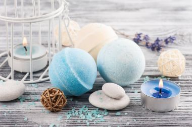 Banyo bombalar ile Spa kompozisyon