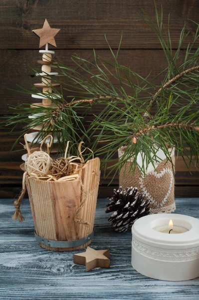 İskandinav tarzı ahşap Noel ağacı