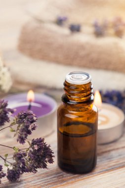 Esans ve havlu Spa kompozisyonu