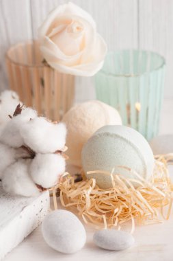 Banyo bombalar ile Spa kompozisyon