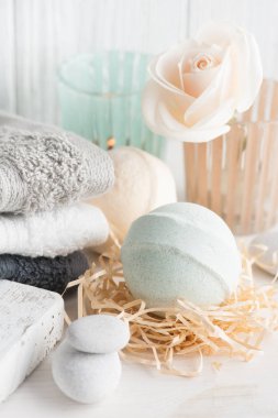 Banyo bombalar ile Spa kompozisyon