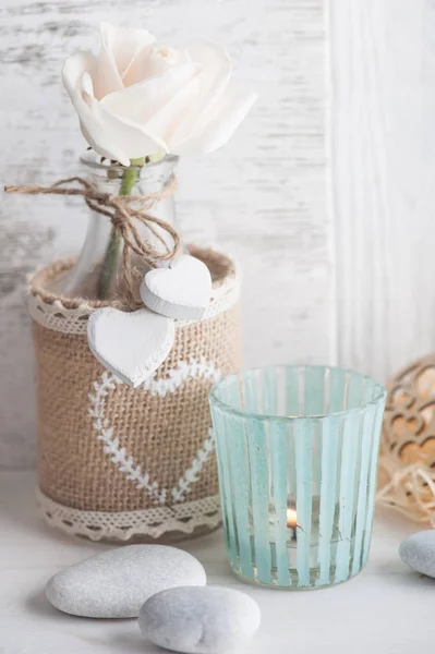 Mint candle holder, ros, flaska — Stockfoto