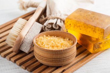 Spa banyo tuzu ile organik ürünleri