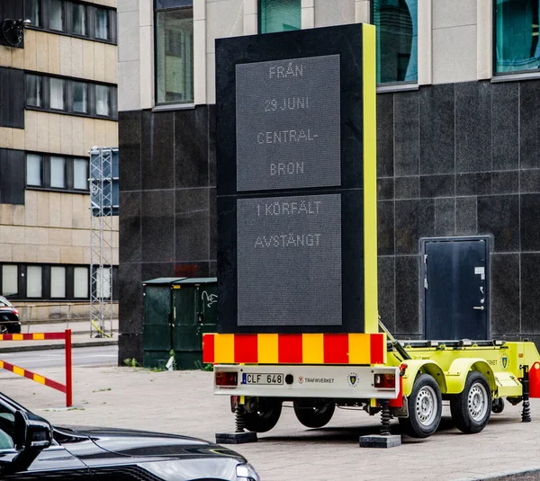 İsveç, Stockholm 'deki mobil trafik bilgisi tabela kutusu