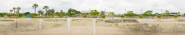 Panorama Campo multiúso no parque público — Fotografia de Stock