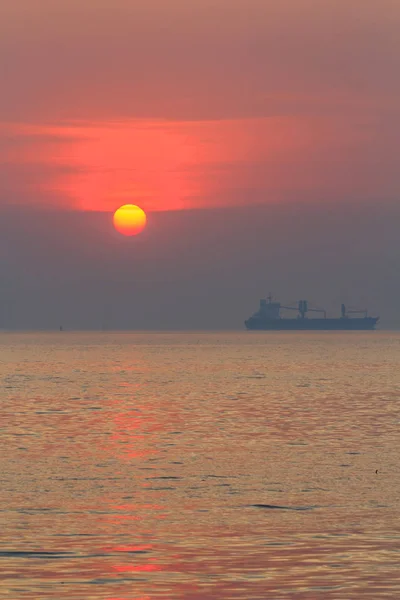 Puesta de sol en el mar —  Fotos de Stock