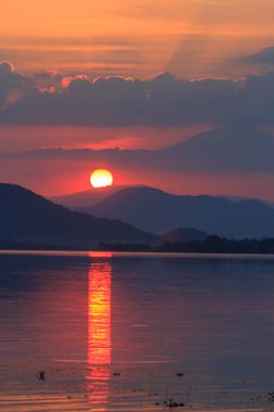 Dağda gün batımı