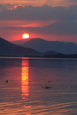 Dağda gün batımı