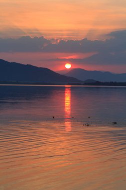 Dağda gün batımı