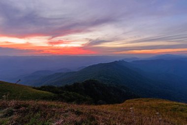 Dağda gün batımı