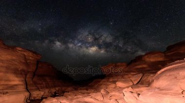 Samanyolu stone Mountain / Samanyolu üzerinde sky / Sam Phan Bok